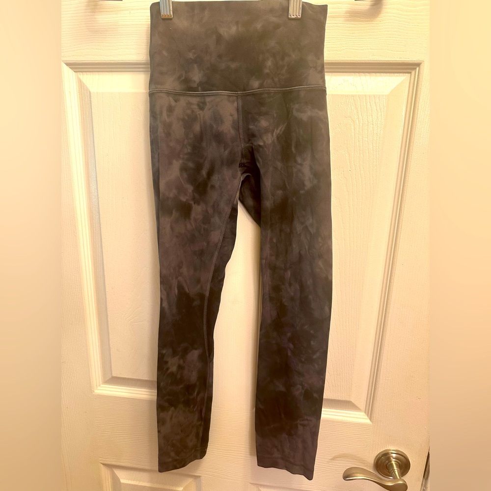 Lululemon Align Diamond Dye Leggings - Gray 
23” length Size 2 smoke free home